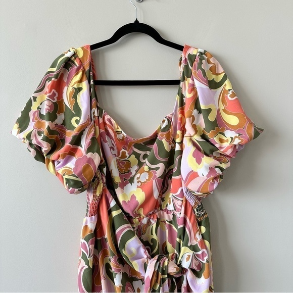 Show ME YOUR MUMU- Danielle Floral Wrap Front Midi Dress Size:3X - Picture 4 of 10